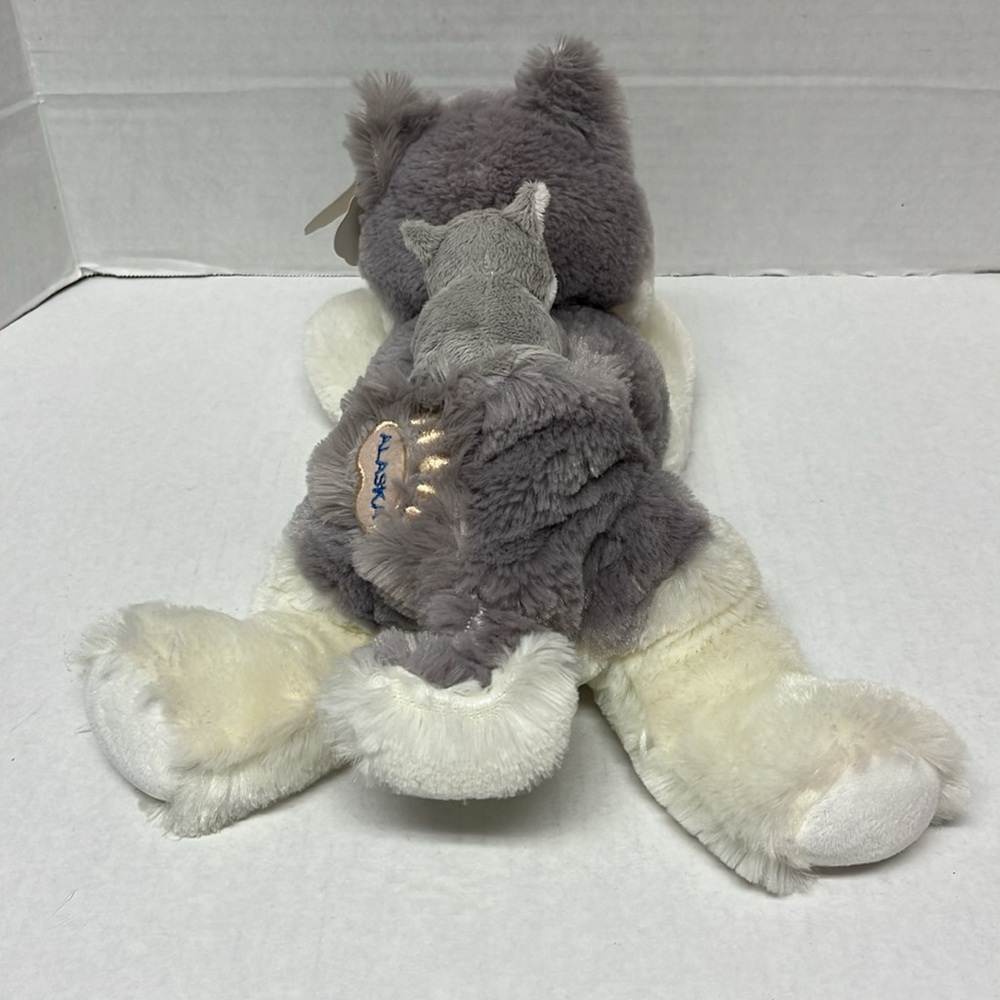 Husky Mom & Pup Alaska Plush stuffed animal – Alaskapets by Wishpets – 11.5” - Picture 3 of 12